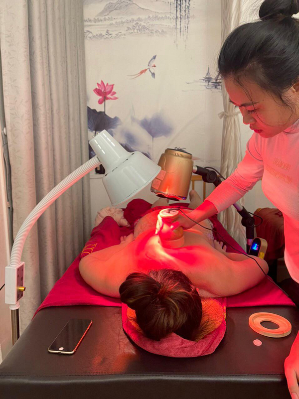 Spa Dưỡng Tâm MV Beauty sử dụng máy móc thiết bị hiện đại 